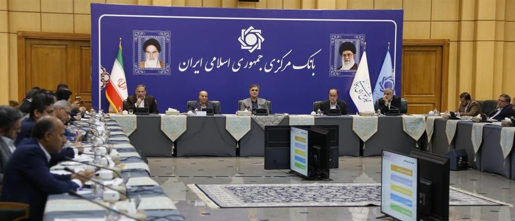 بازار ارز توافقی برای صادرکنندگان بخش خصوصی راه اندازی می شود/ فروش ۳ میلیارد دلار اوراق ارزی برای تامین مالی طرح های کشور در سال جاری